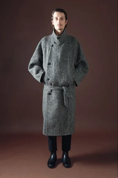 Look 18